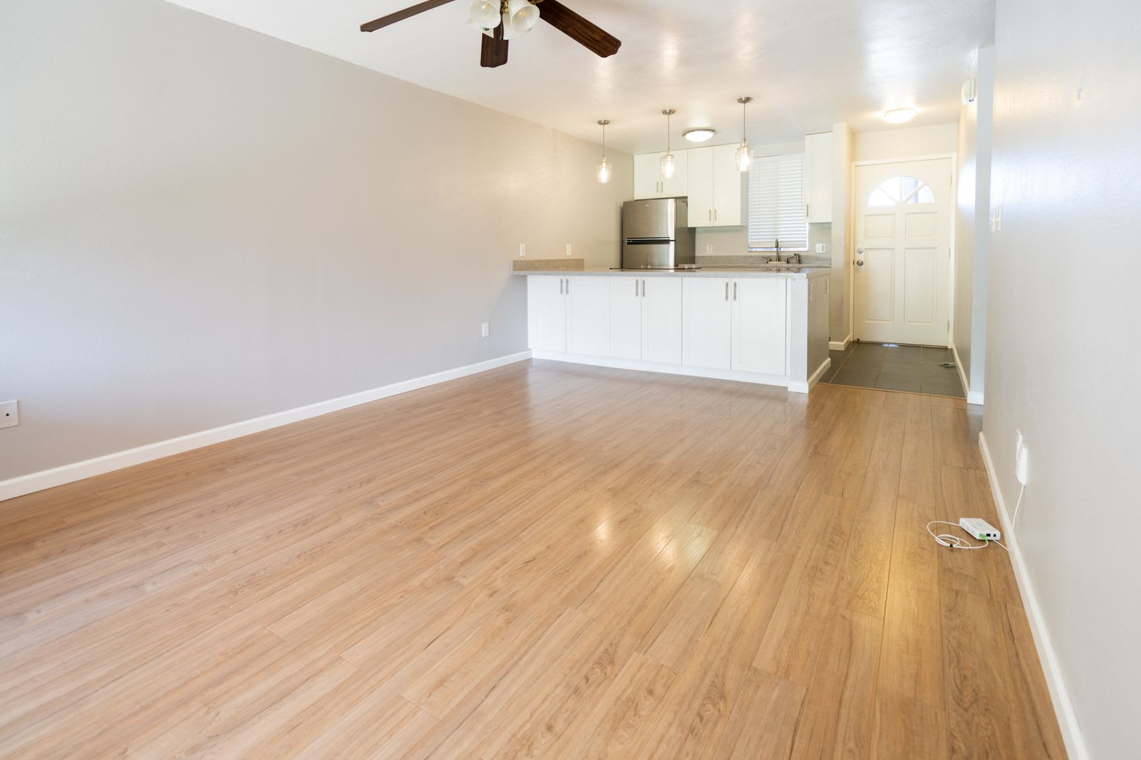 2-Bedroom, 2-Bathroom Home in Waipahu – 2 Parking Stalls & Private Backyard – photo 3