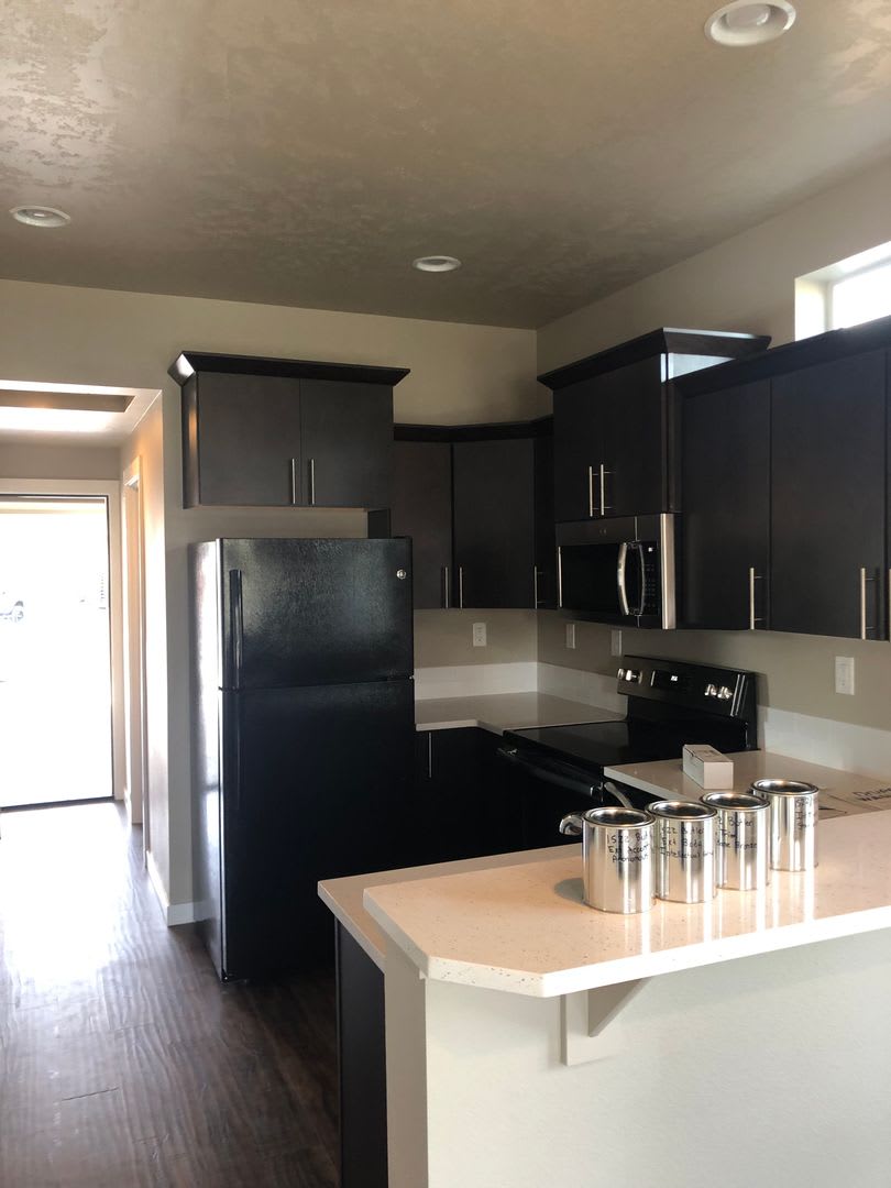 2 Bedroom / 1 Bathroom Cottage in Bend – photo 4