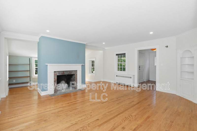 4521 Province Line Rd – photo 2