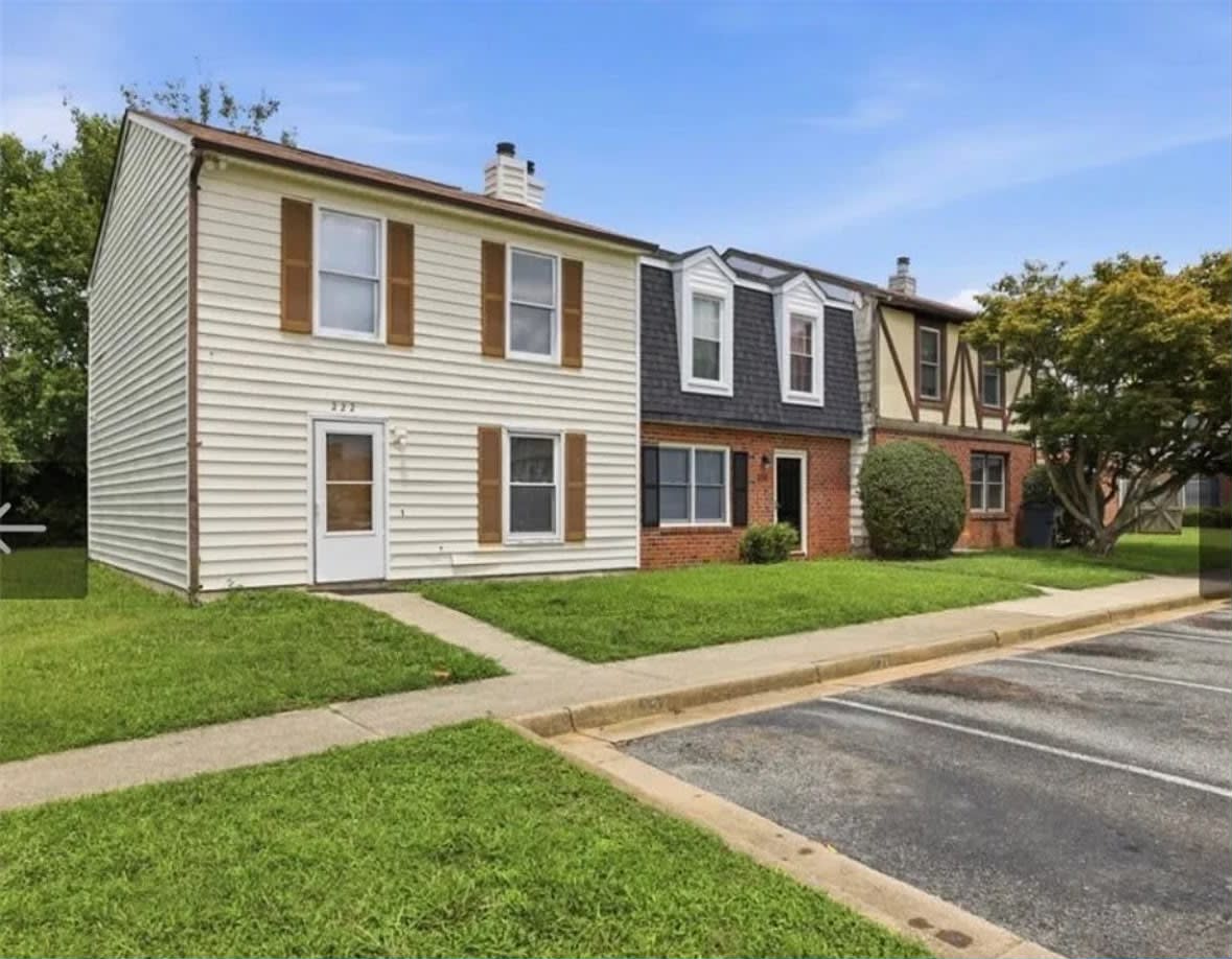 222 Knightsmanor Ct – photo 1