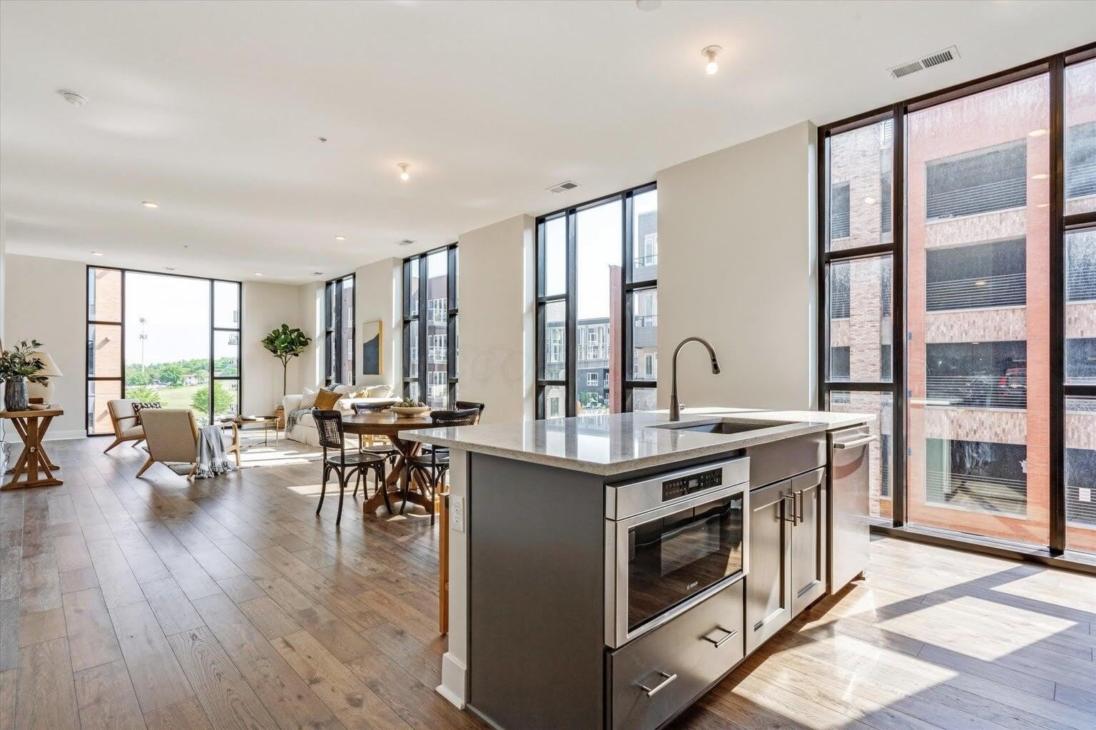 6745 Longshore Street – photo 3