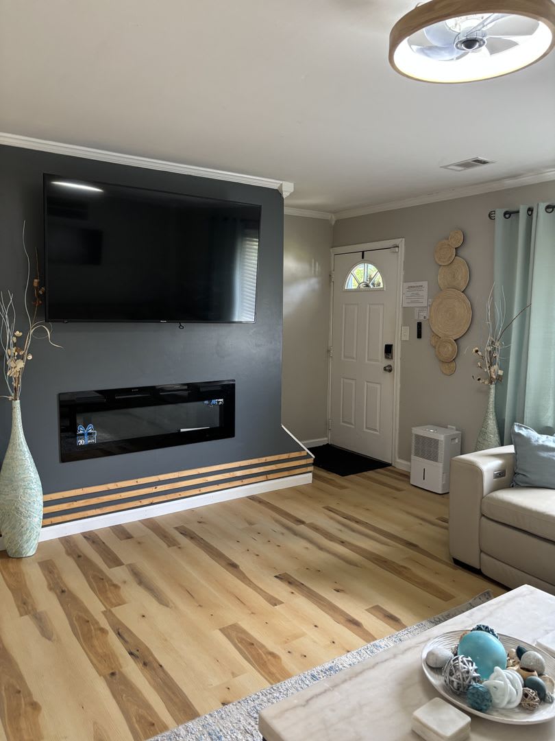 Fully Furnished 4-Bedroom Home! Ready for a 6-Month Lease – photo 4