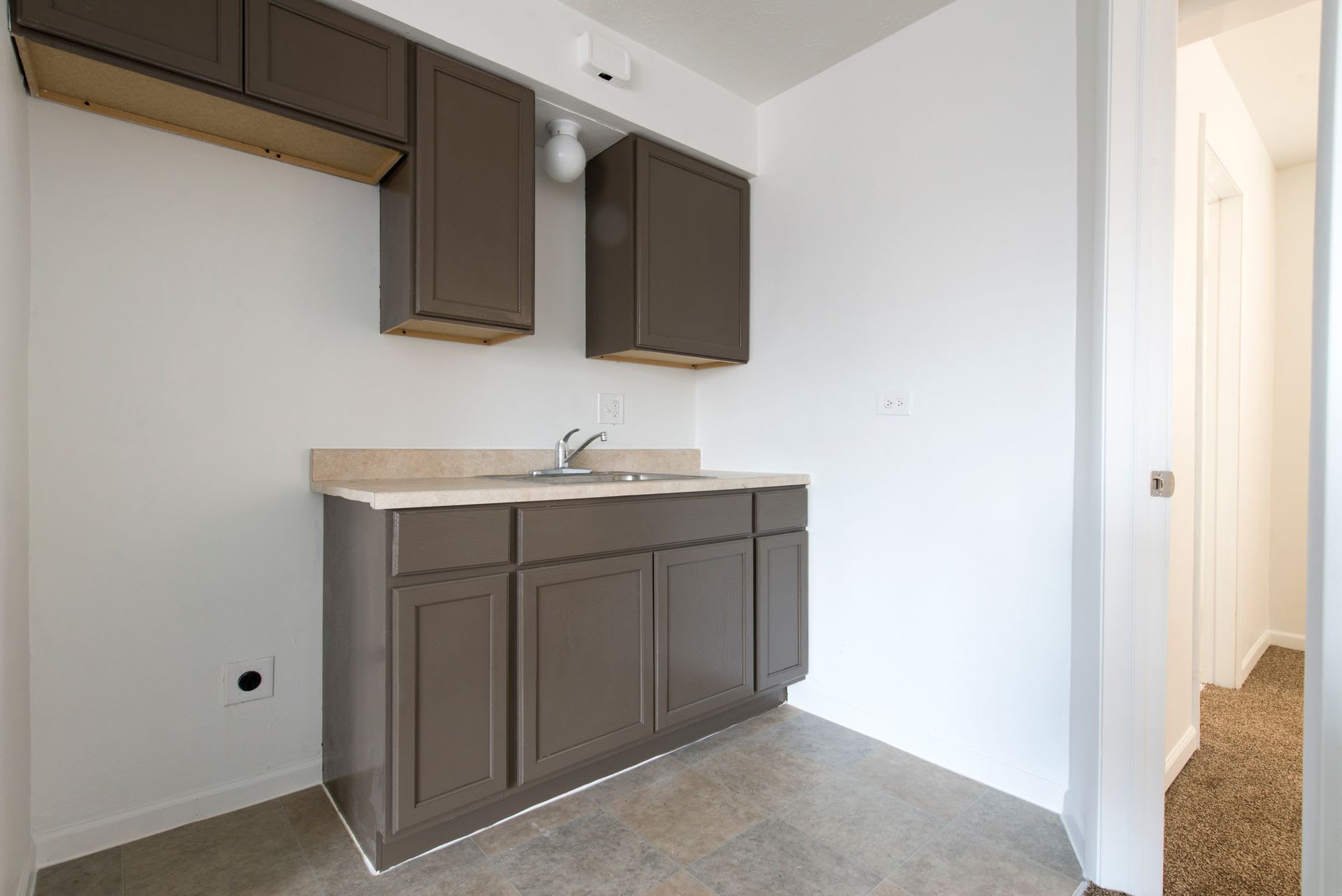 8640 S Ingleside Ave – photo 2