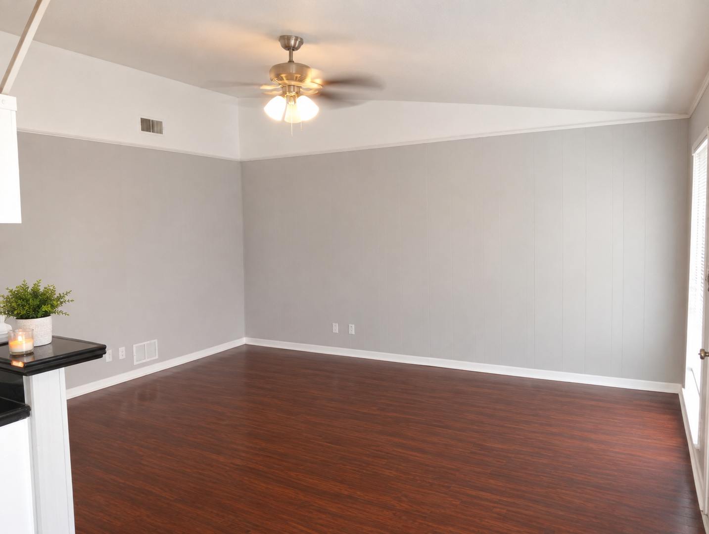 606 W 51 St – photo 5