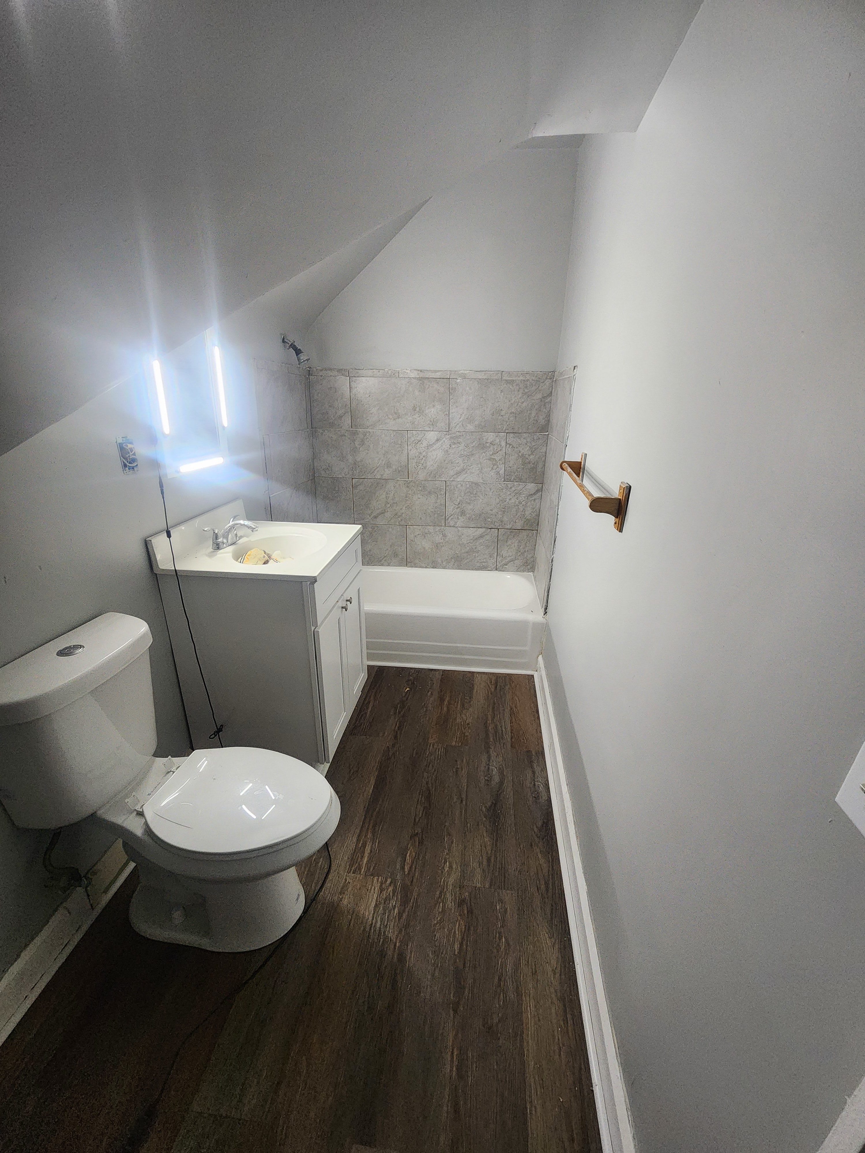 3221 Gilbert Avenue – photo 3