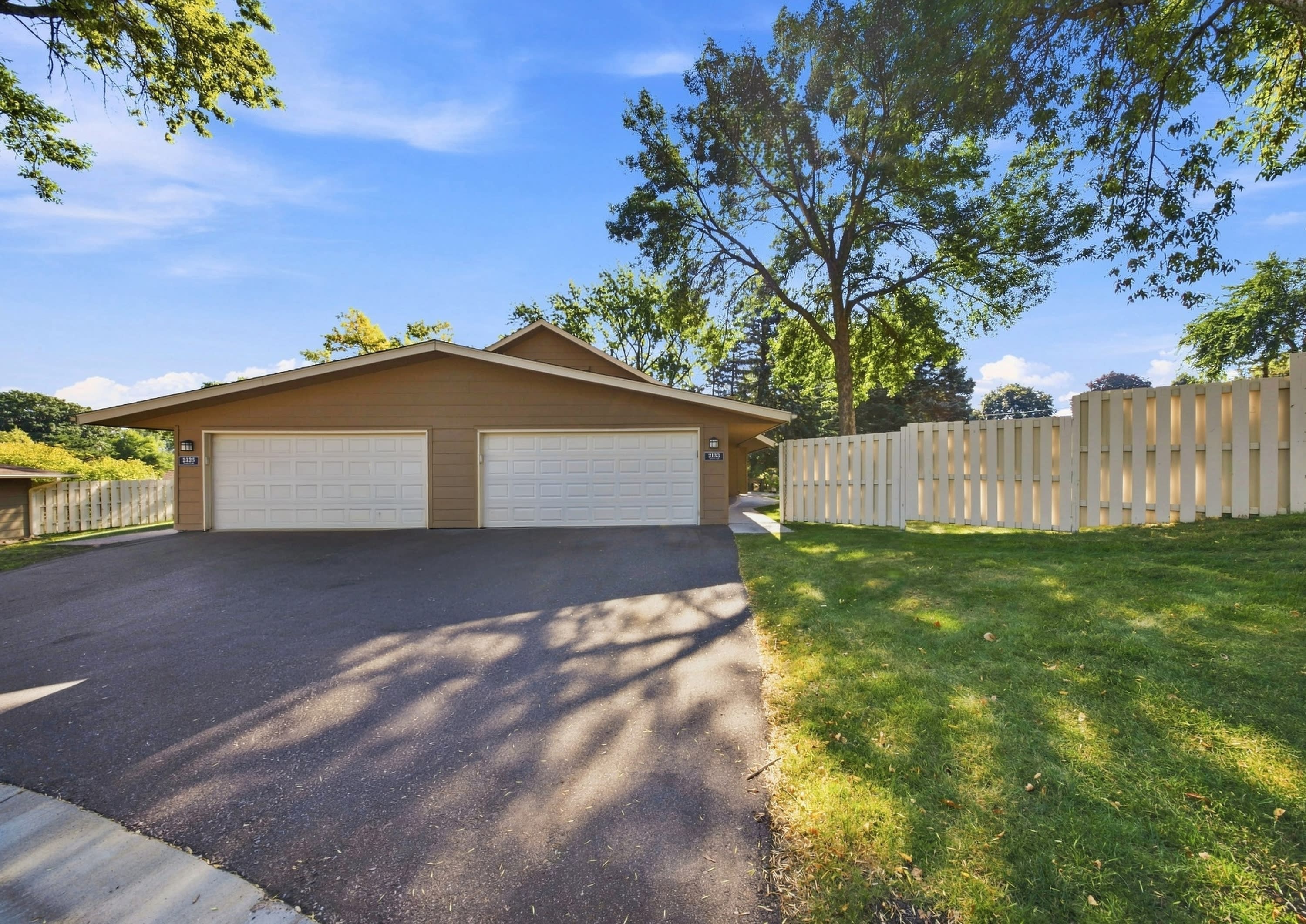 2133 Tamarin Trail – photo 2