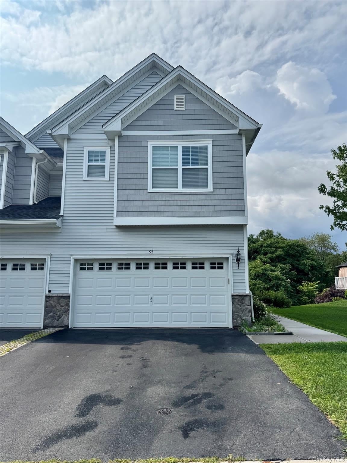 95 Meadow View Drive – photo 2