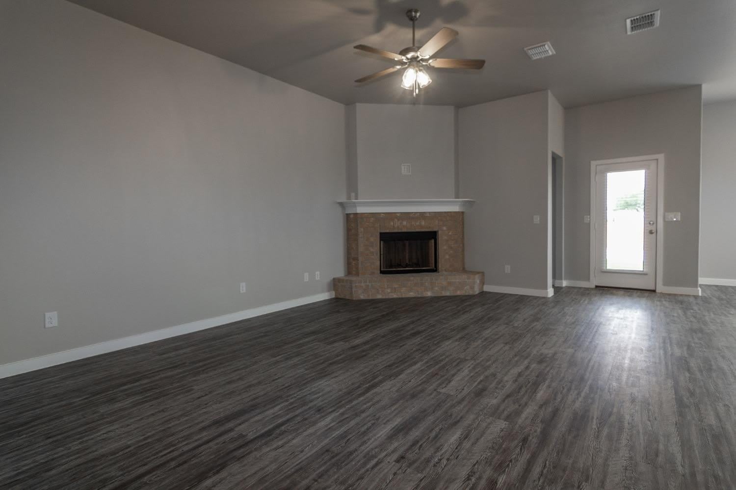 8910 20th Street – photo 2