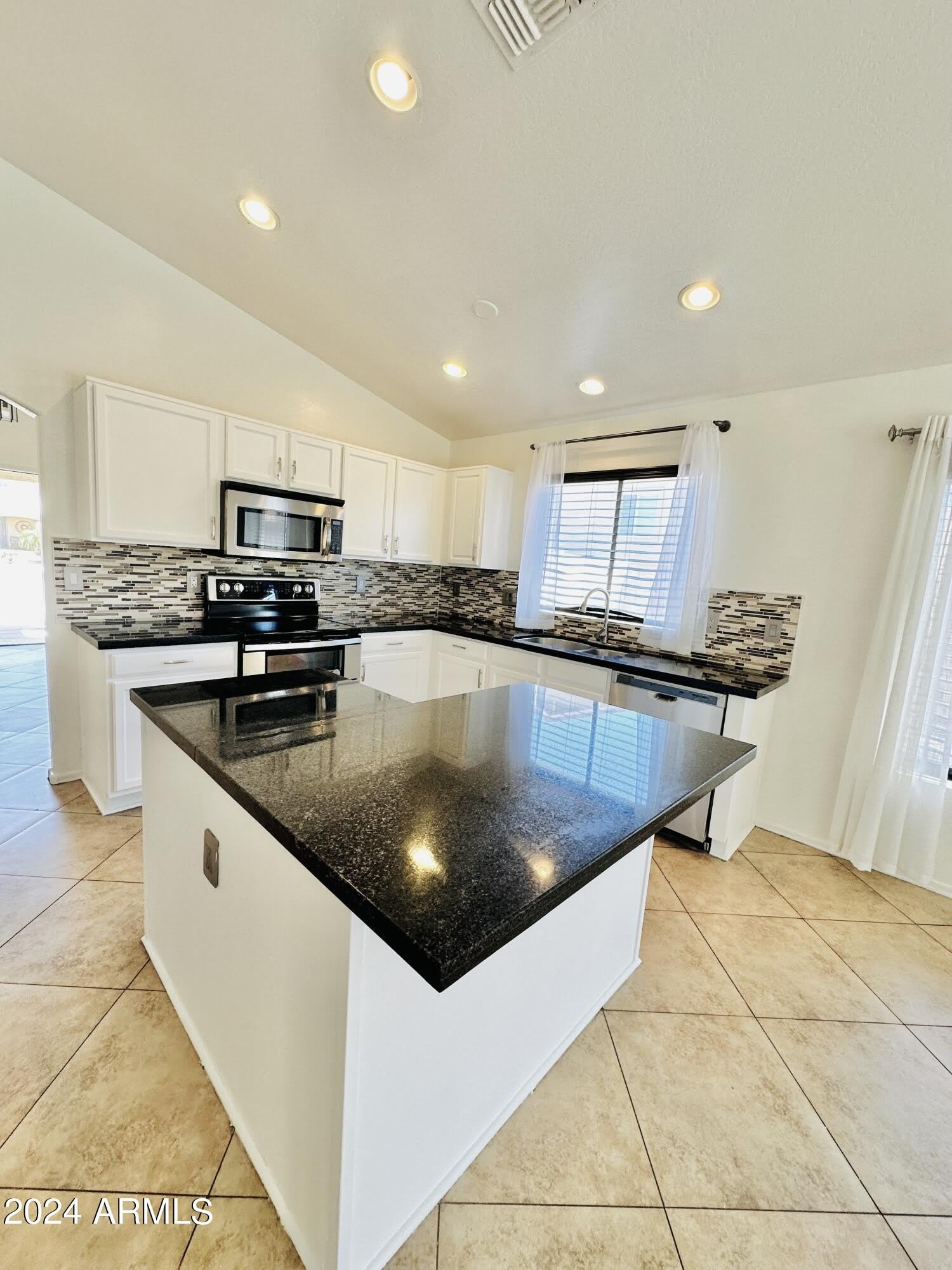 192 N 222Nd Drive – photo 5