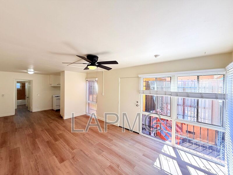159 S. Madison Avenue – photo 2
