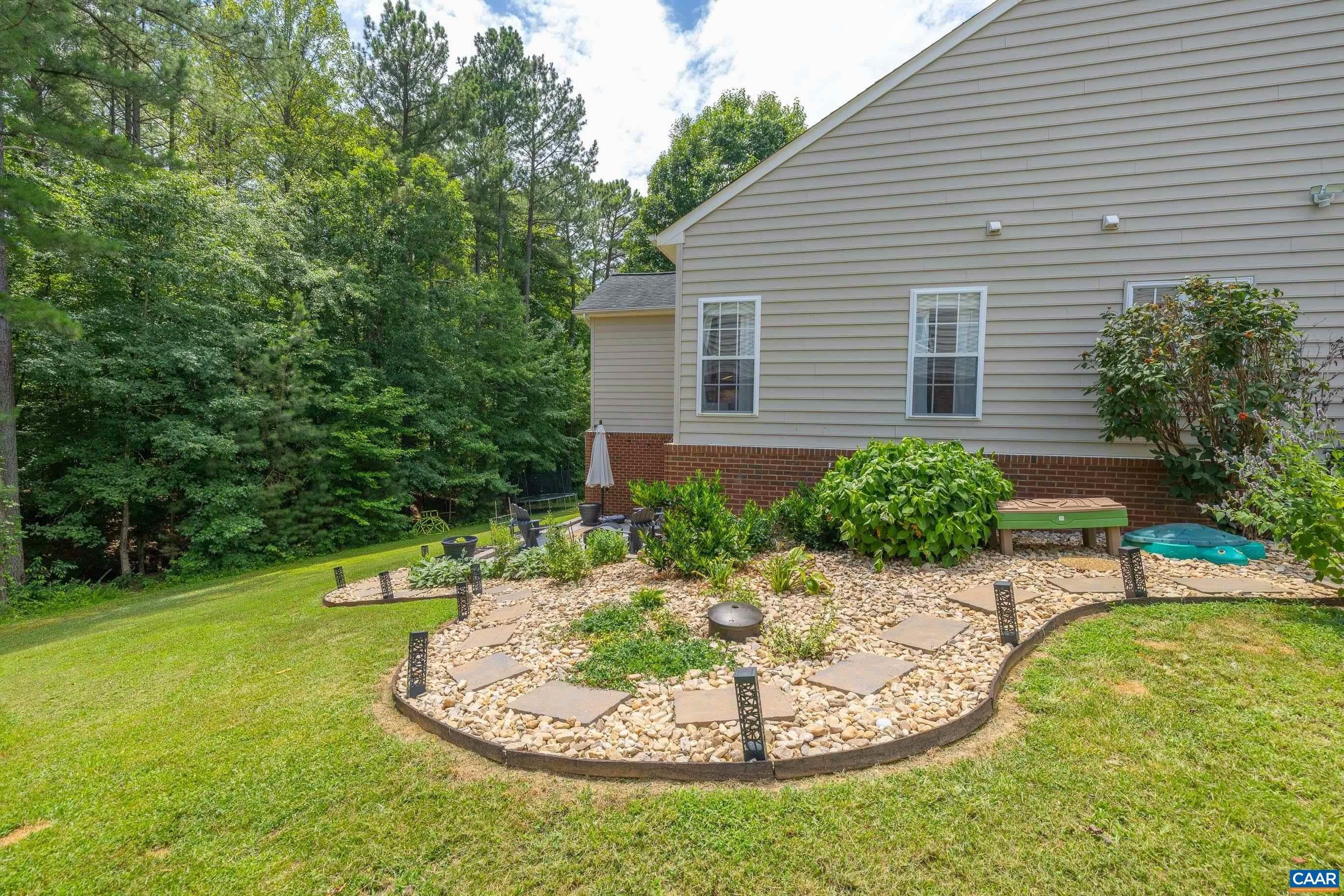 137 WHISPERING WOODS PL – photo 5