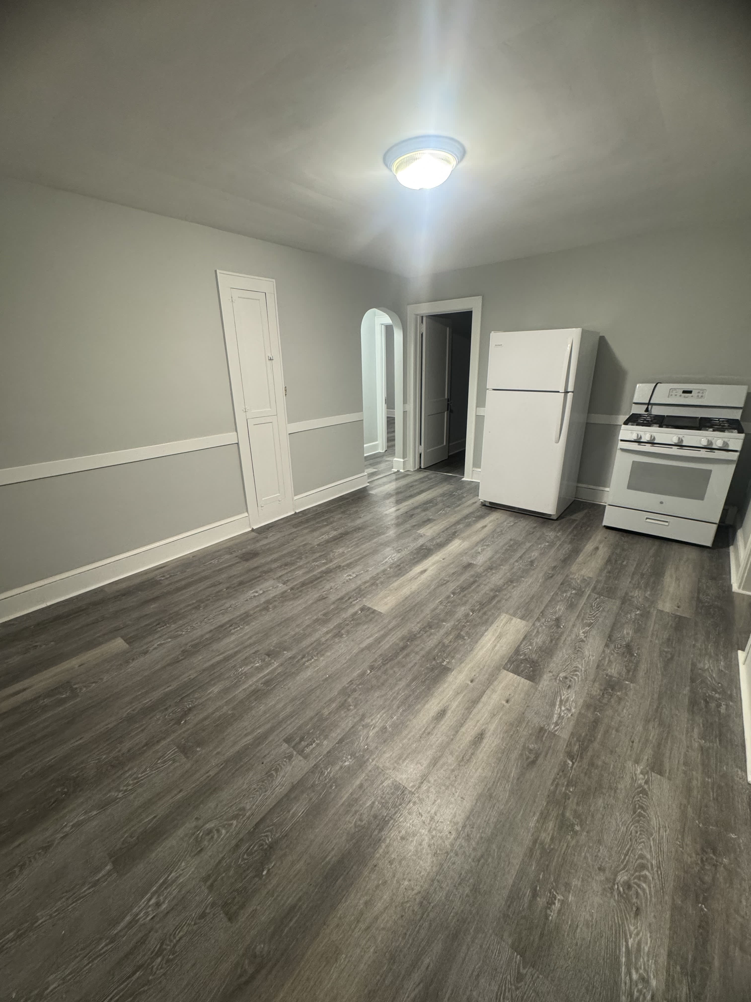 35 Rapallo Ave – photo 1
