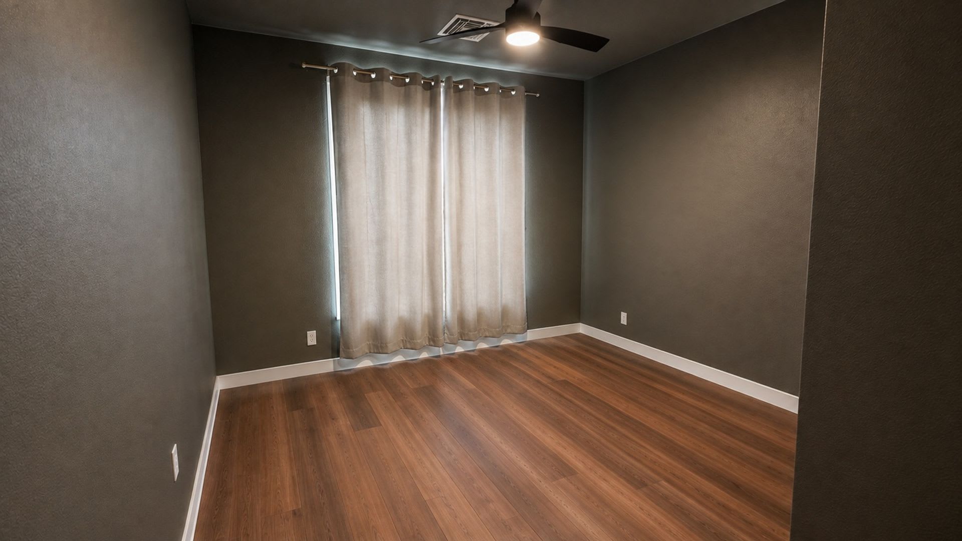 Charming 3BR Condo in Denver – photo 2