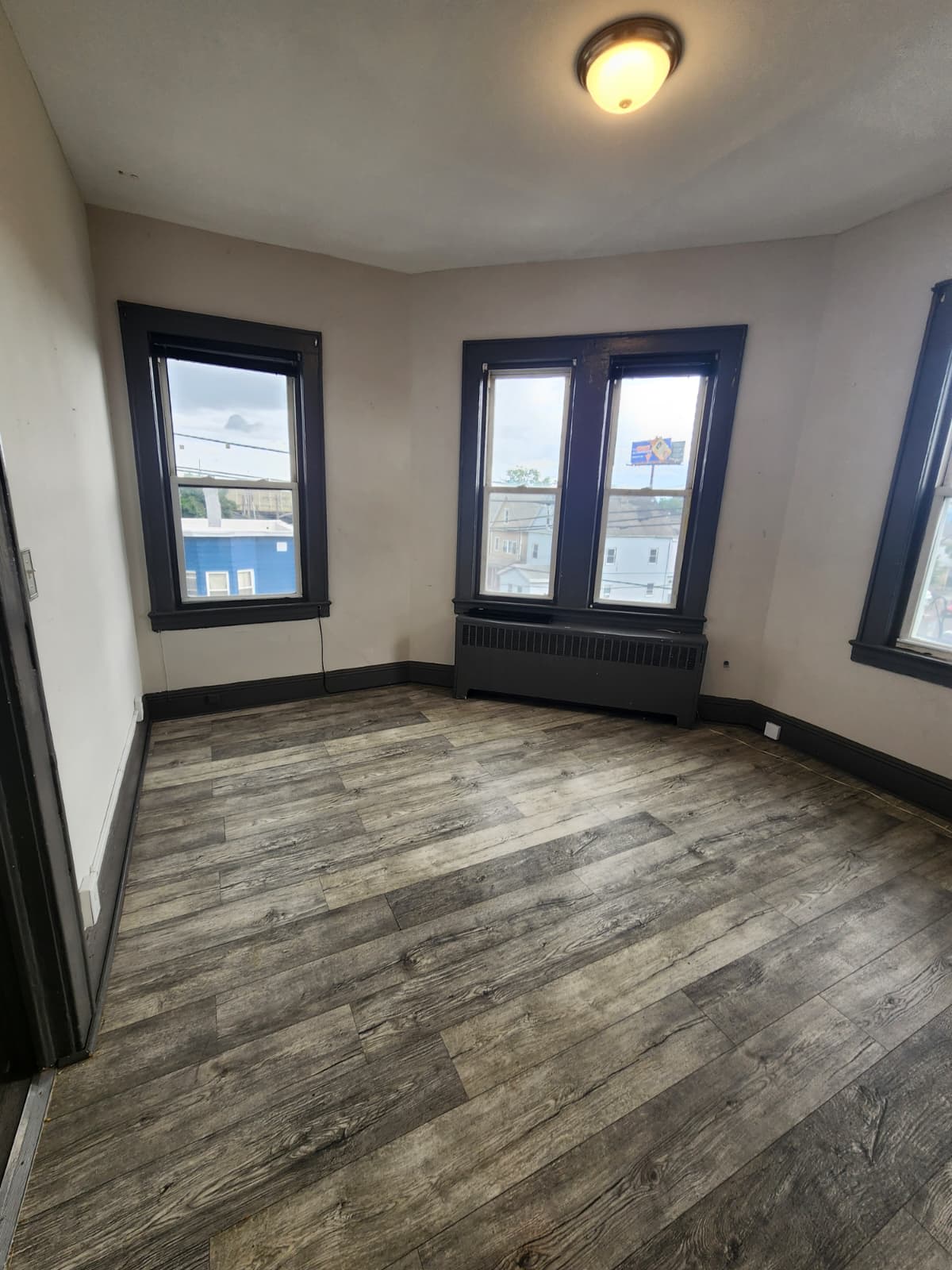 425 3rd St – photo 2