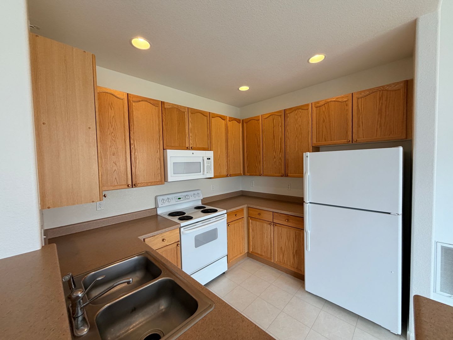 Low-Maintenance Littleton Living – photo 2