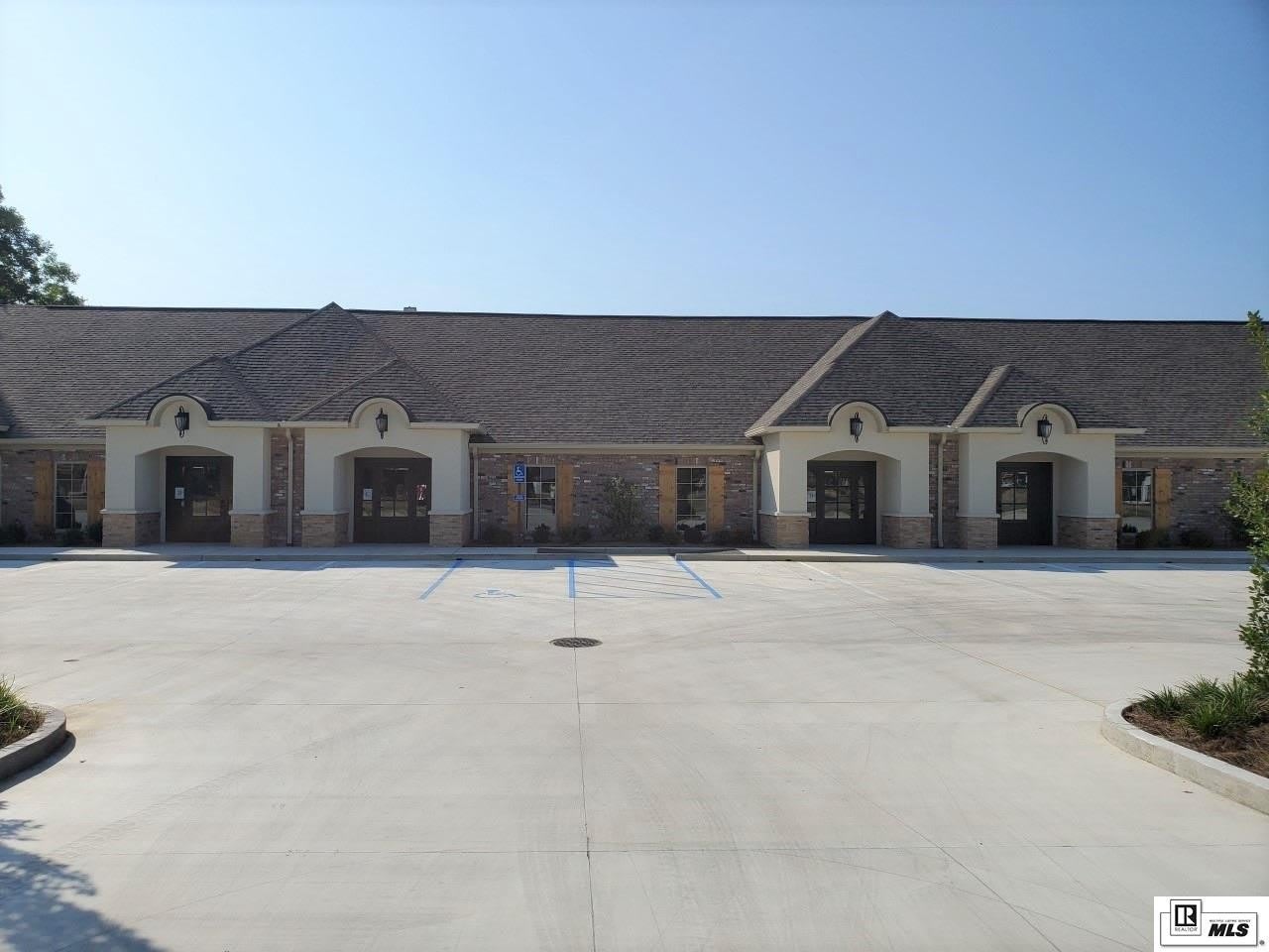 1900 AUBURN AVENUE – photo 1