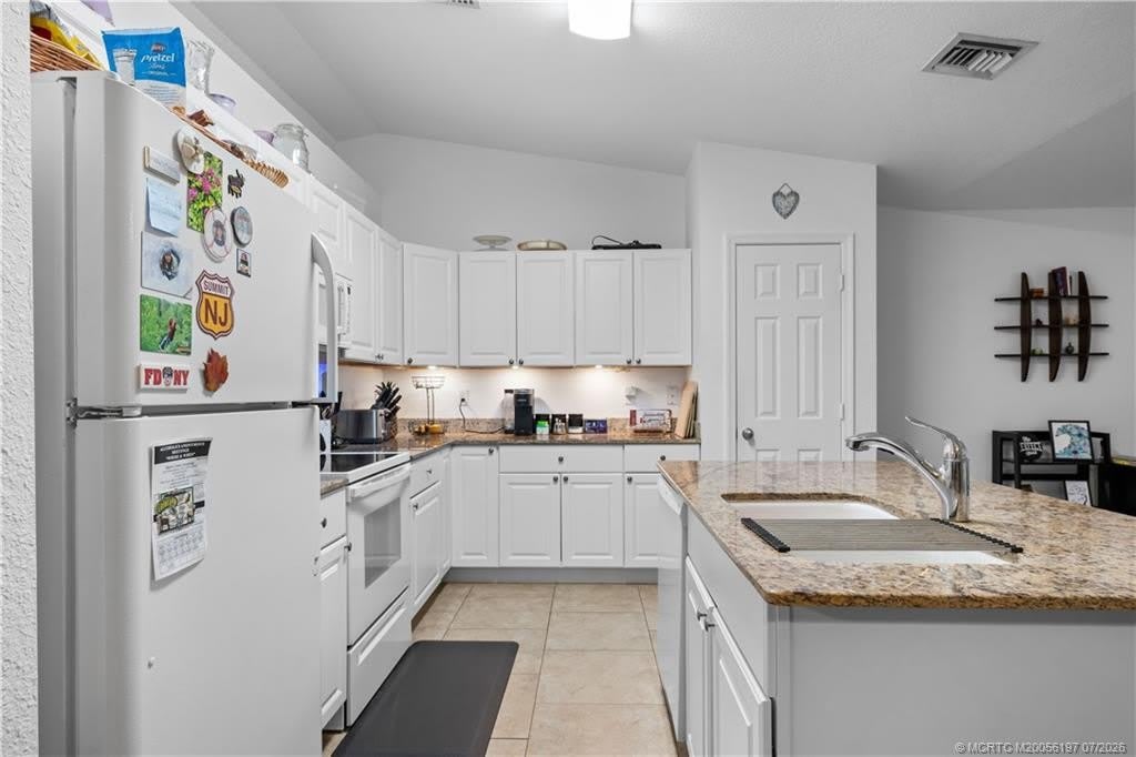 1529 NE Sunview Terrace – photo 5