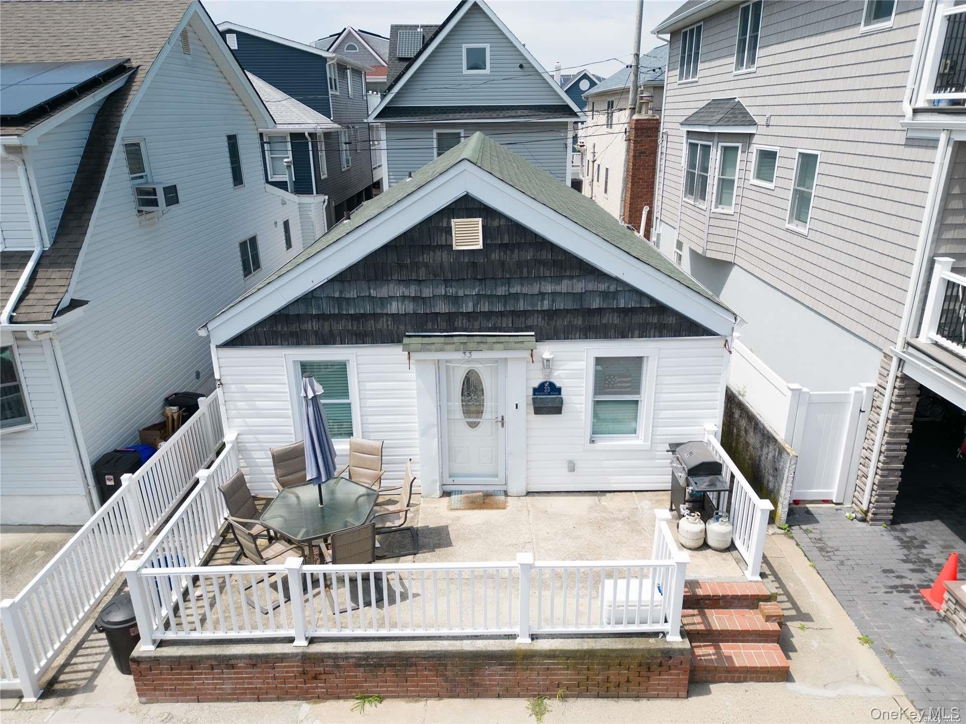 33 Minnesota Avenue – photo 1