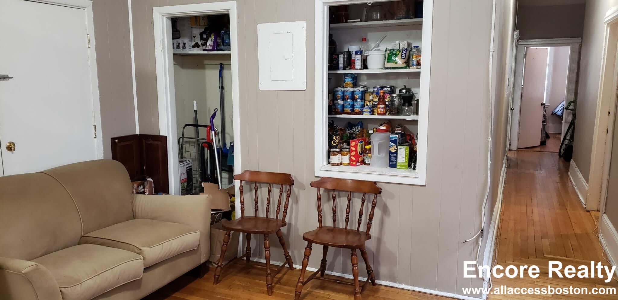 477 Park Dr – photo 1