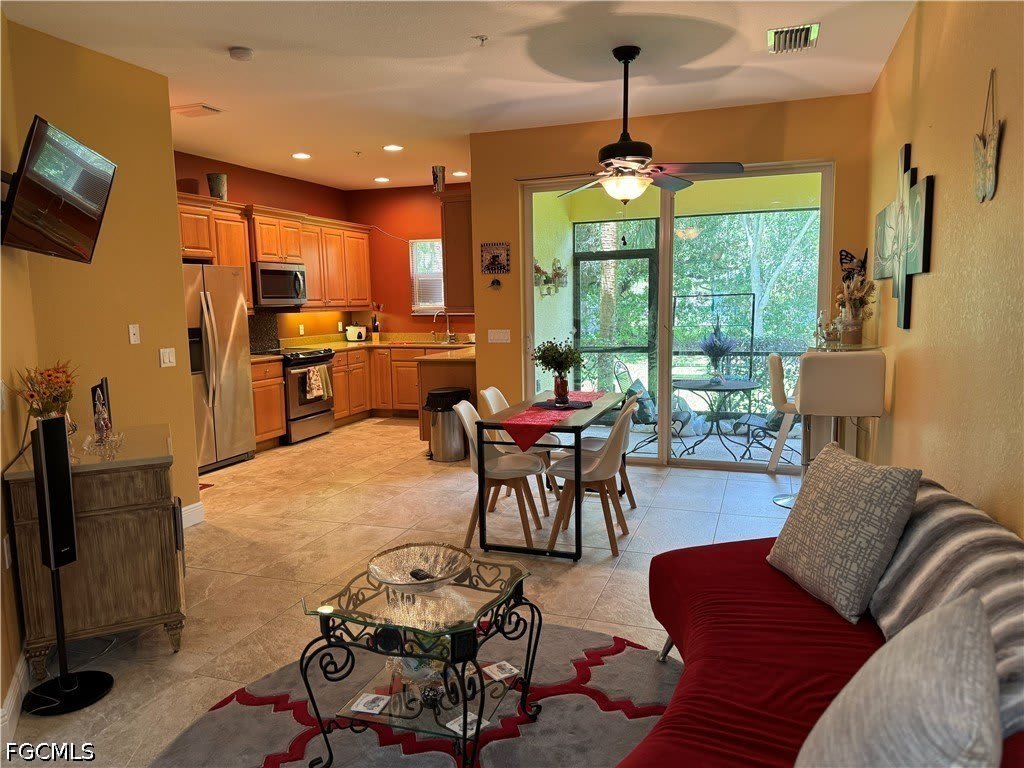 4390 Lazio Way – photo 3