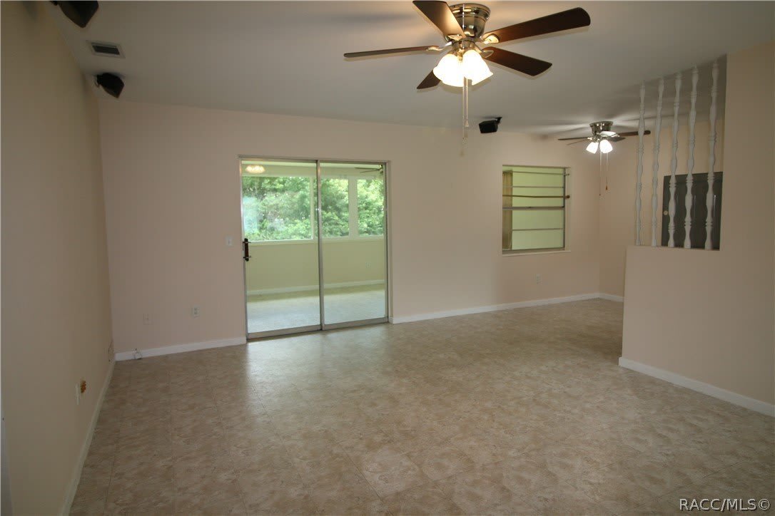 1621 Teasdale Street – photo 2