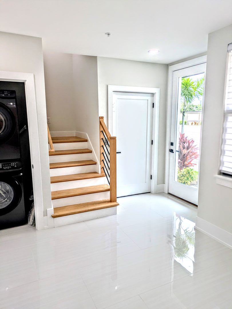 Annual UNfurnished brand new high end townhouse downtown Sarasota – photo 4