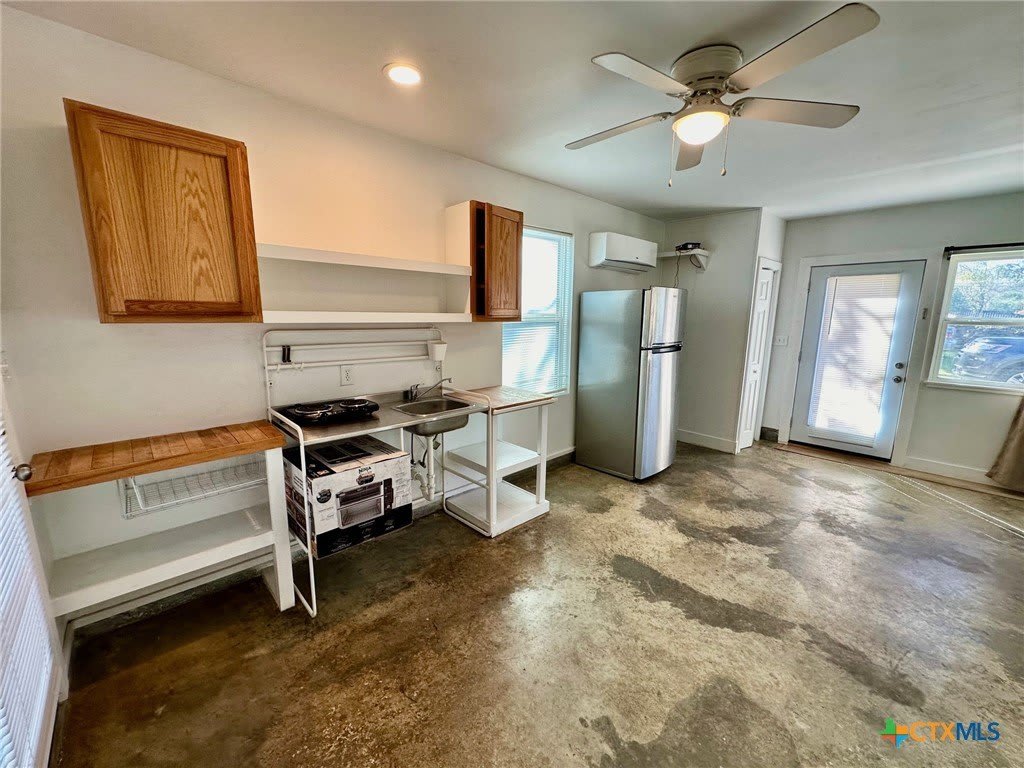 1419 Alamo Street – photo 5
