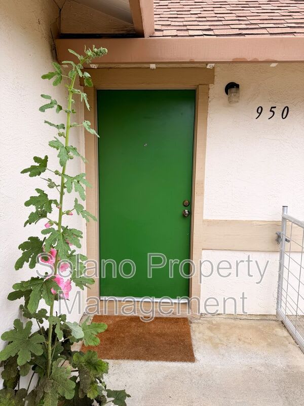 950 Pembroke Way – photo 2