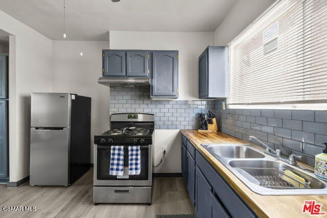 3611 Whiteside Street – photo 4