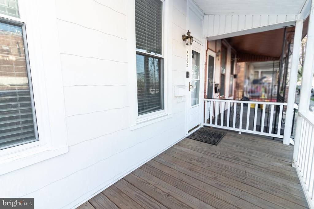 635 CHAMBERS STREET – photo 4