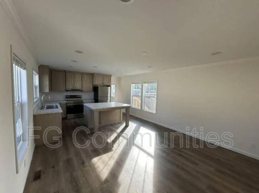 3220 Sutton Lane – photo 4