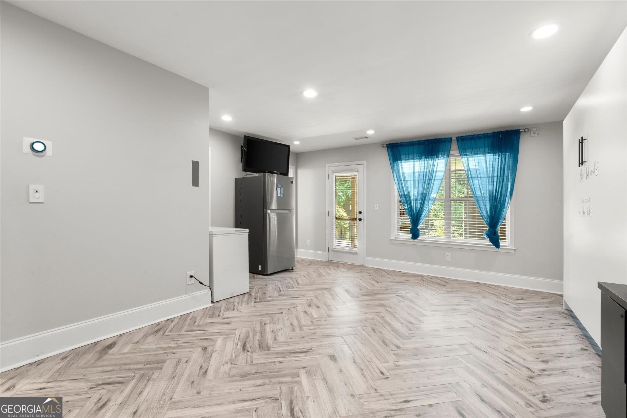 5583 Julian Place – photo 4