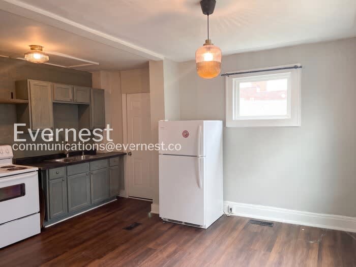 444 East Woodrow Avenue – photo 4