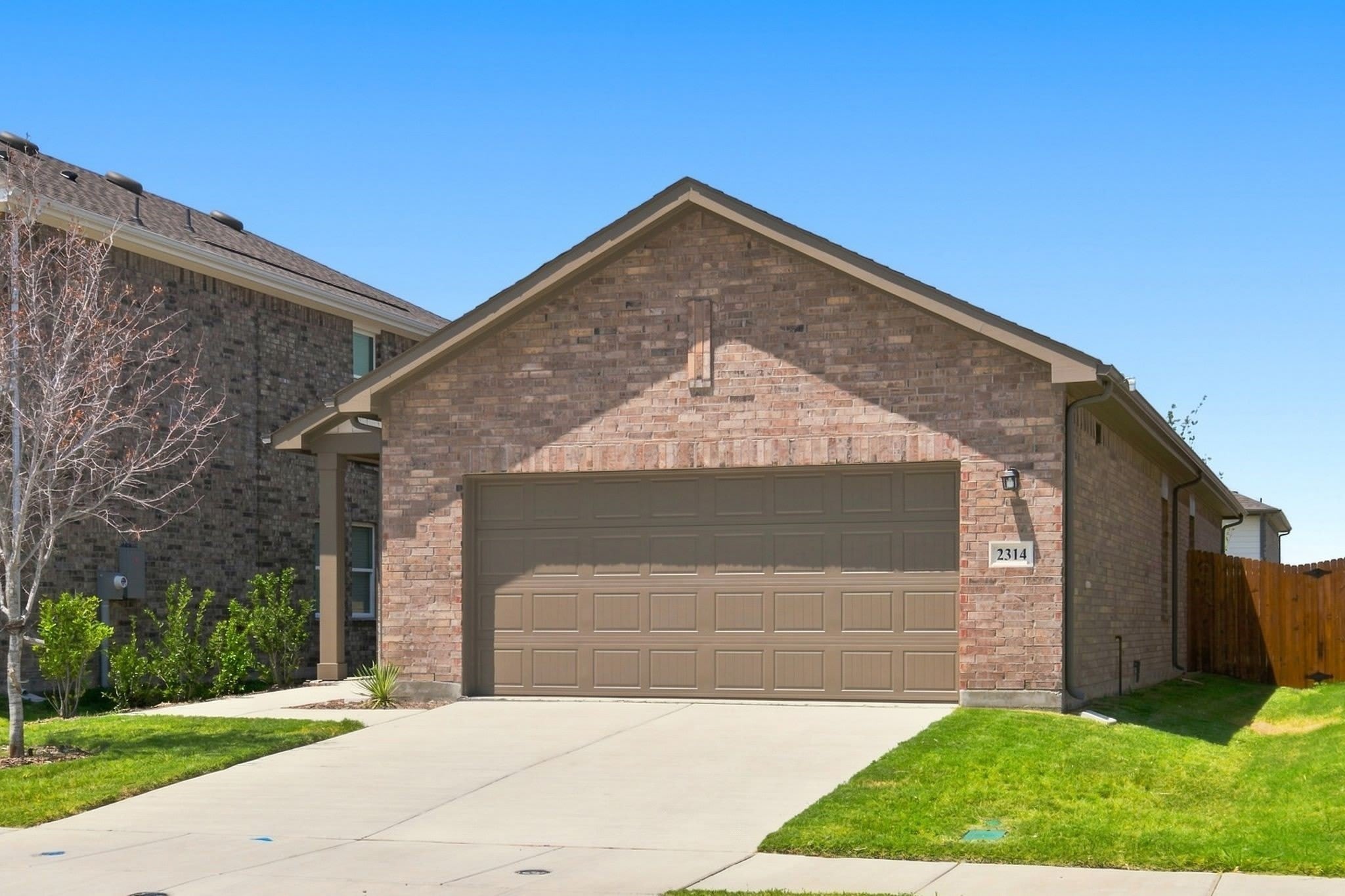 2314 Winthrop Avenue – photo 2