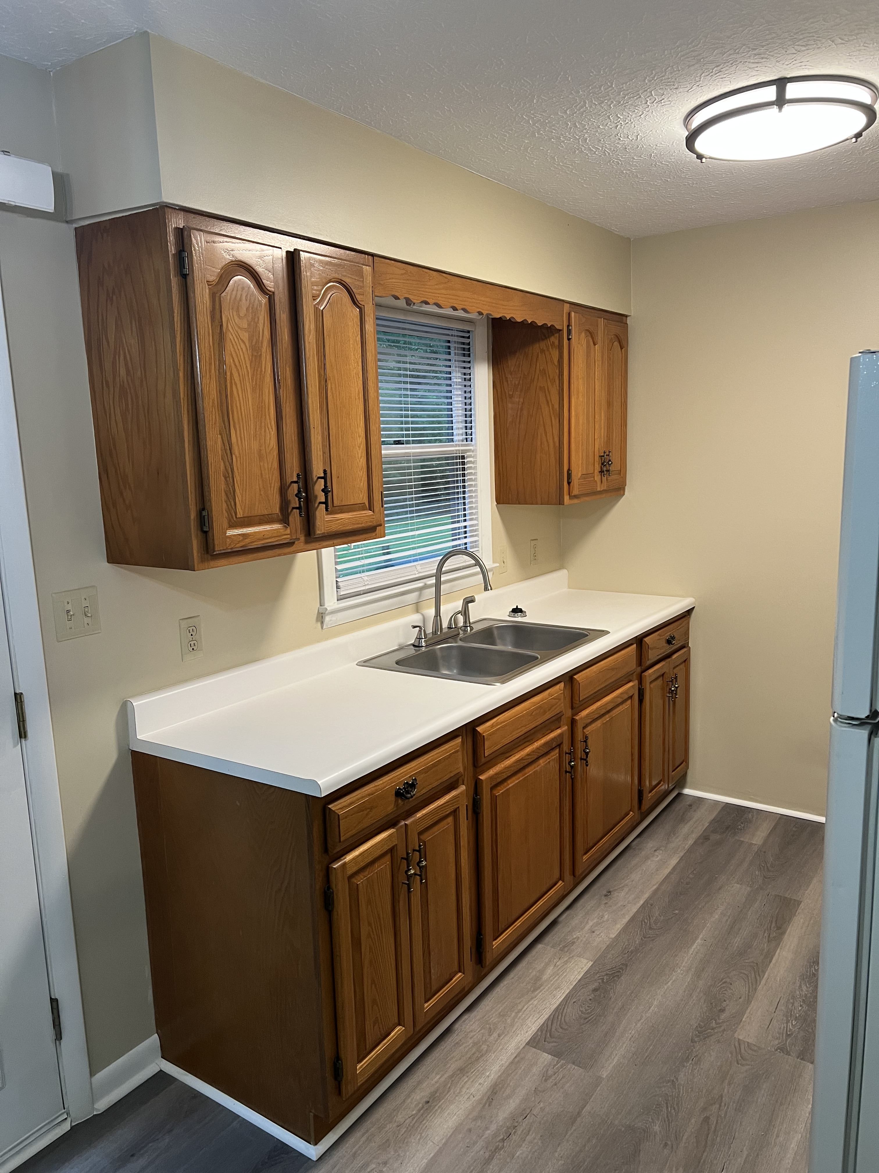 239 Haywood Ln – photo 5