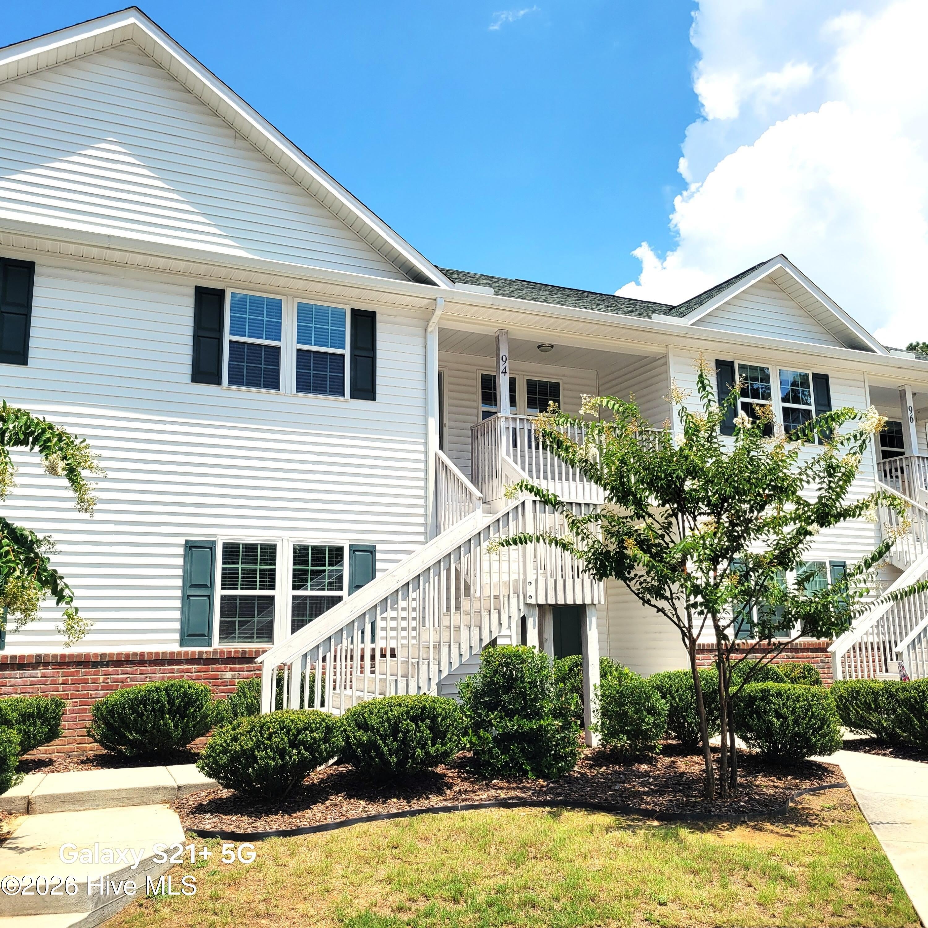 94 N Knoll Road – photo 2
