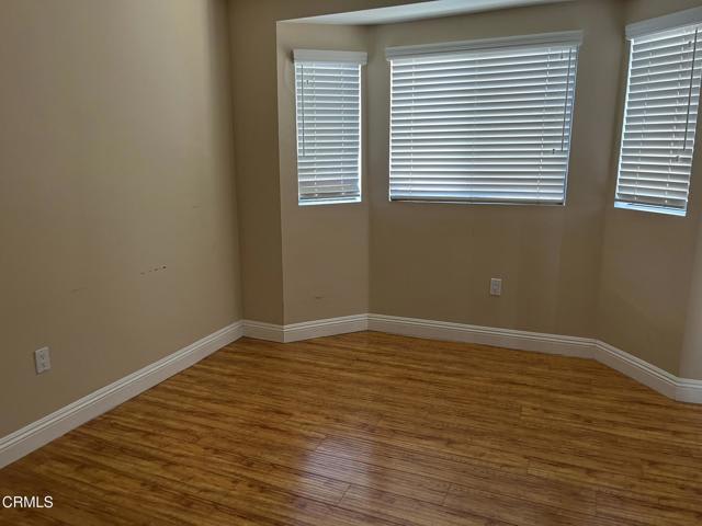 320 Mchenry Road – photo 4