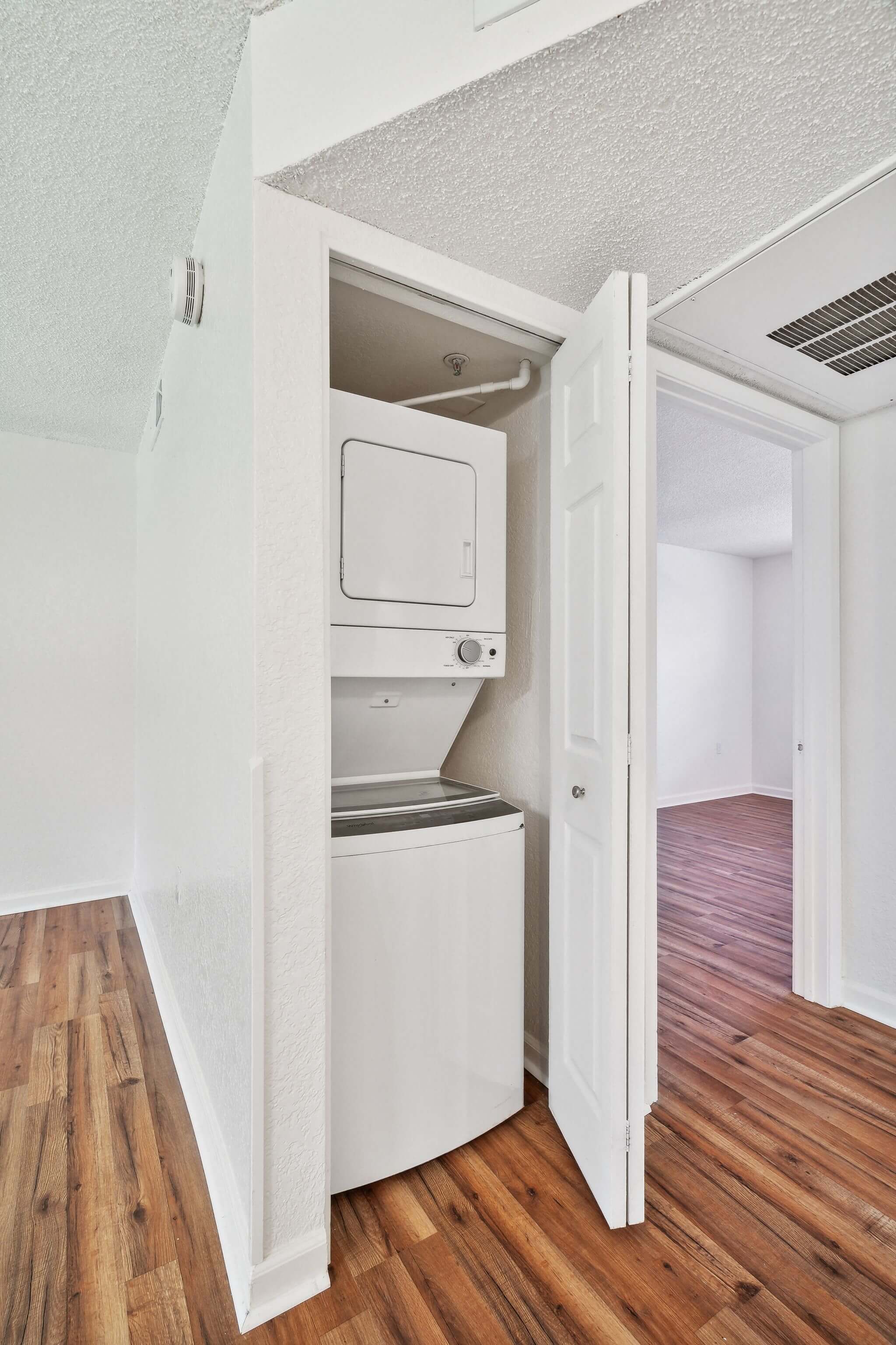 Palomar Apartment Homes – photo 5