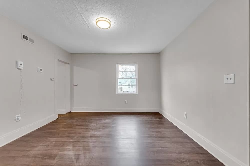 2120 Robin Street 4 – photo 5
