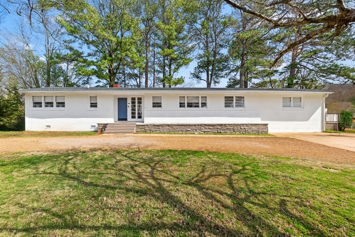8009 Whitesburg Drive – photo 2