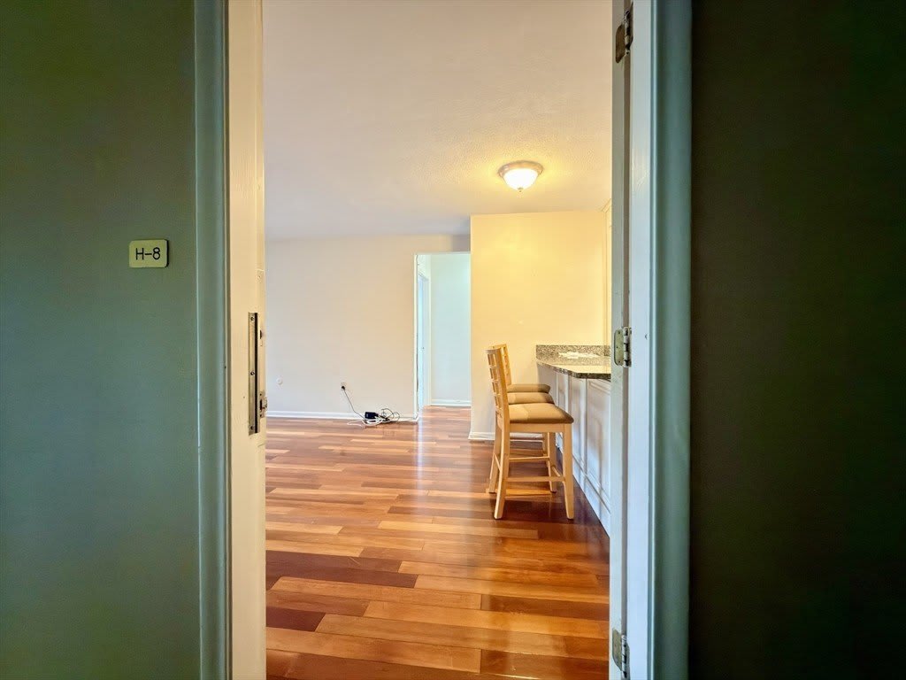 1323 Worcester Road – photo 3