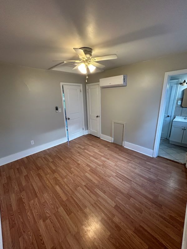 745 Queen Avenue Northwest – photo 2