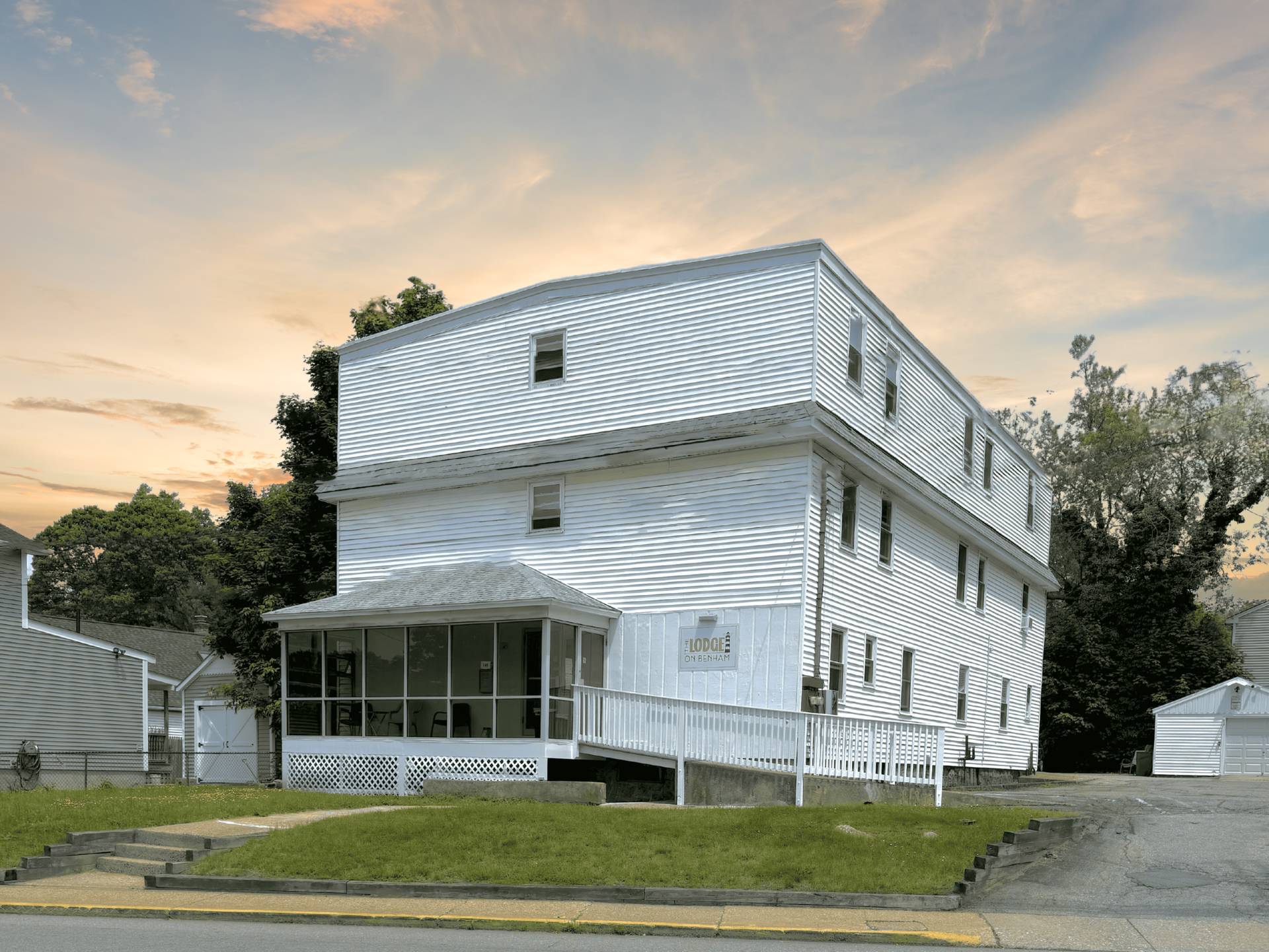 The Lodge on Benham – photo 1