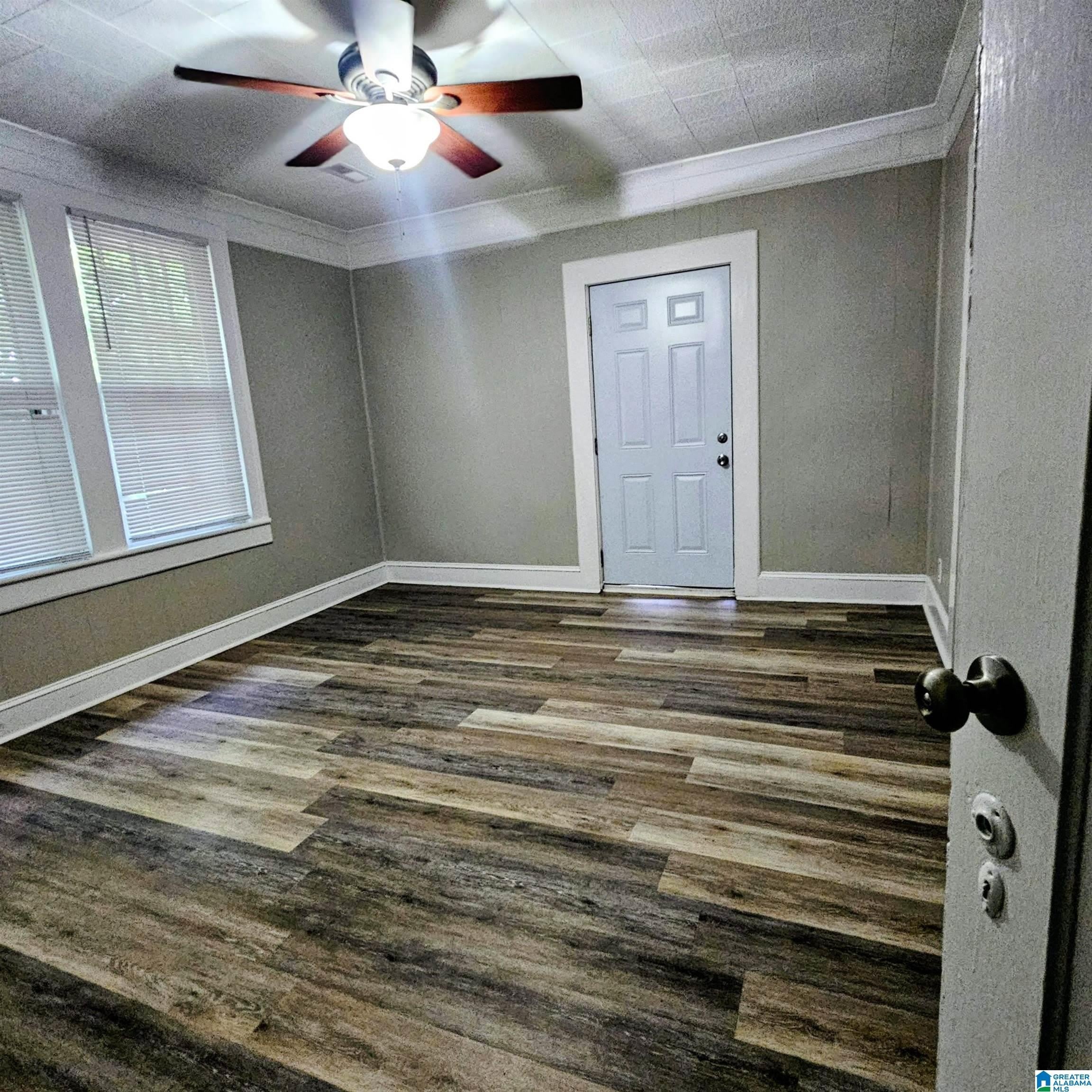 711 E 7TH STREET – photo 5