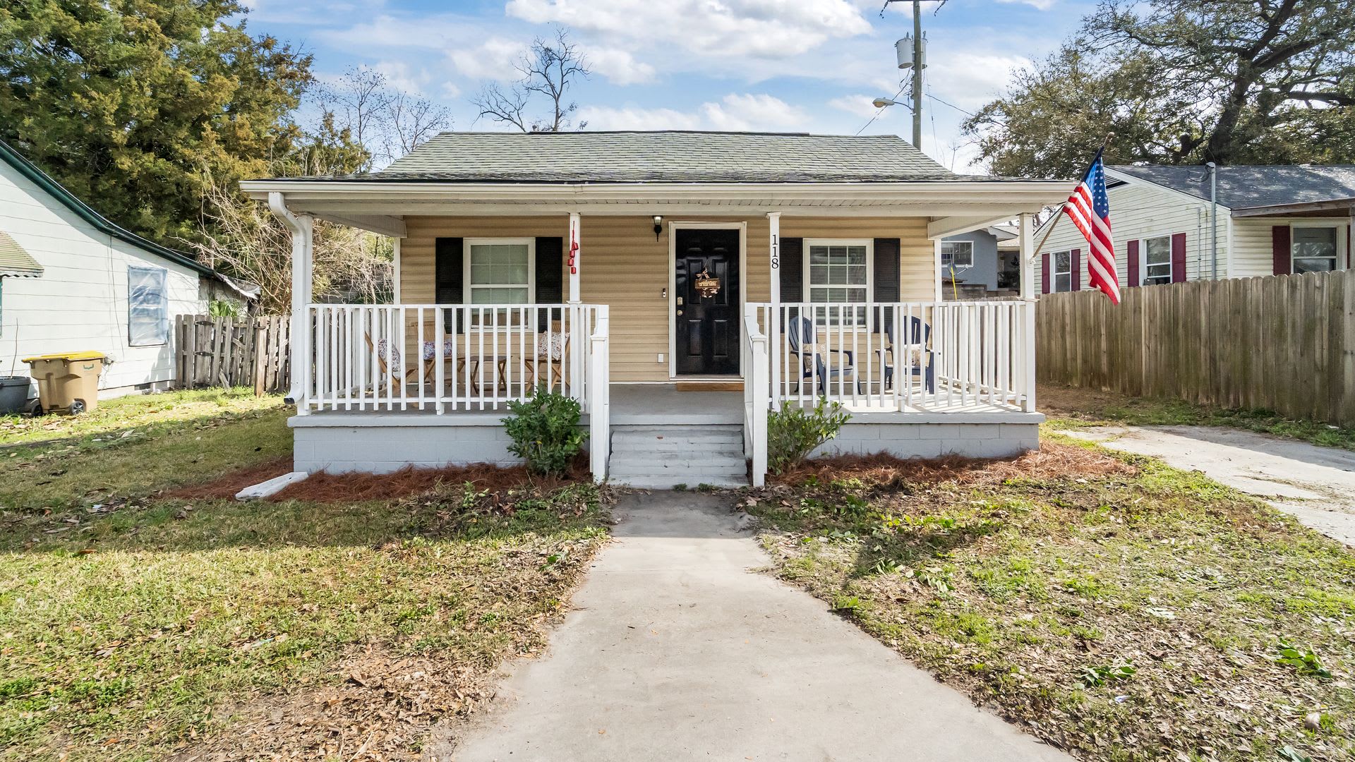 Timeless Charm Meets Modern Comfort 2Br Home In Port Wentworth – photo 1