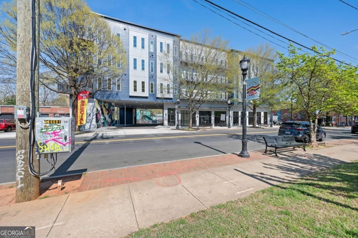 456 Flat Shoals Avenue SE – photo 1