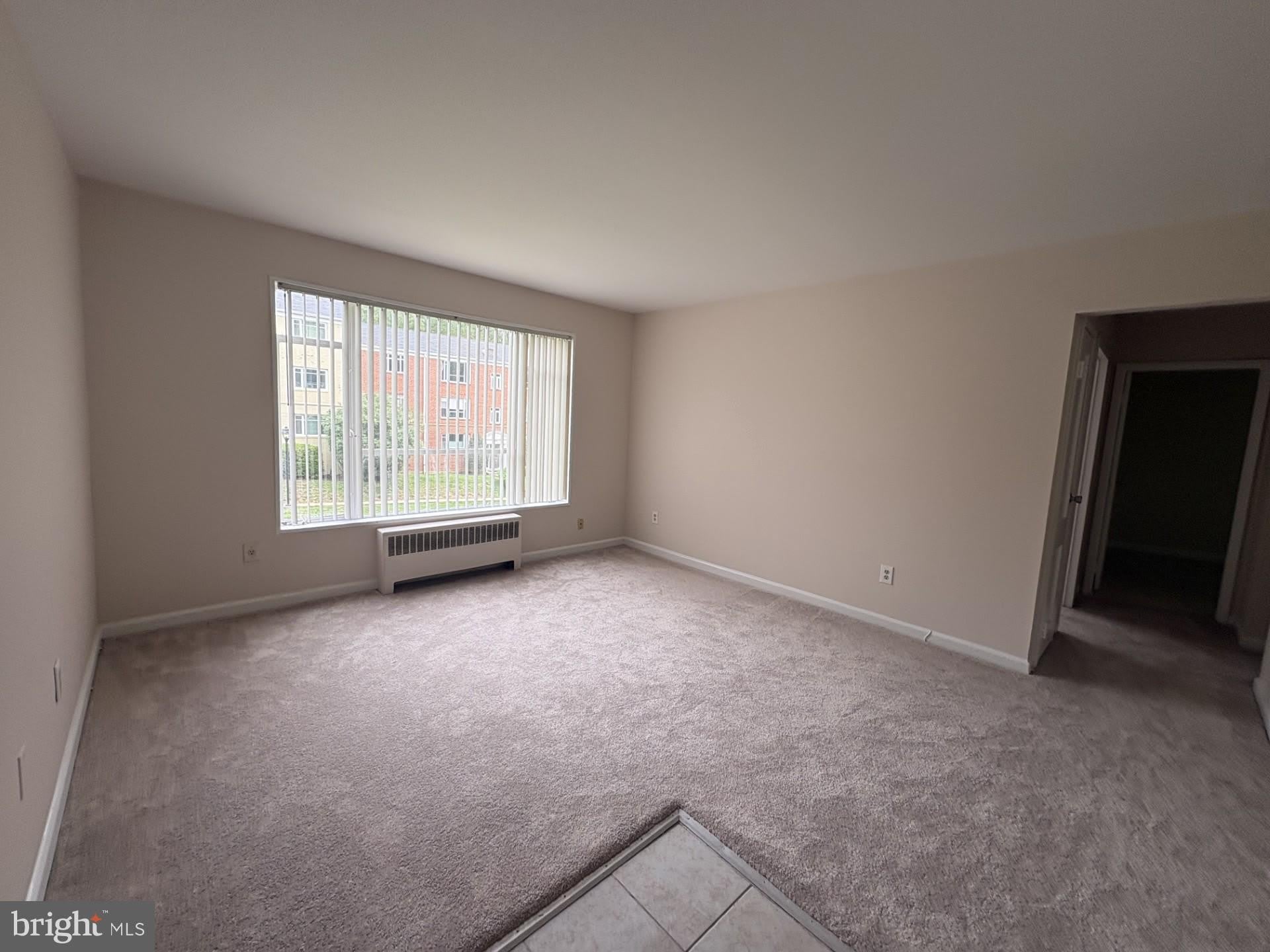 10403 MONTROSE Avenue – photo 4