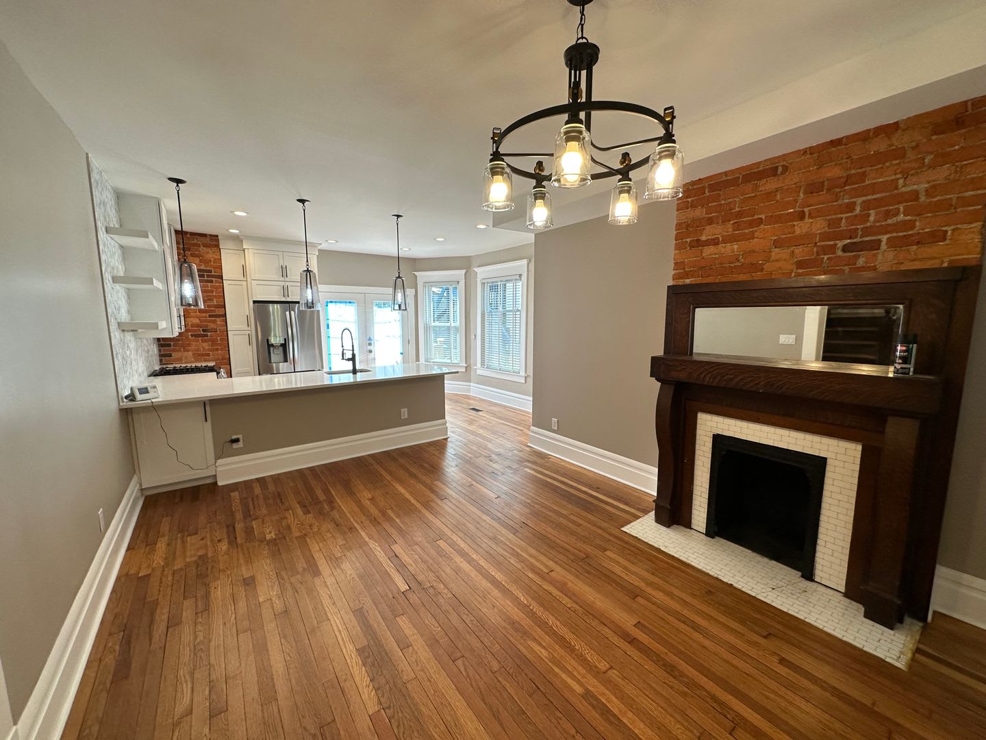 Indianola Ave 1462 NPR – photo 3