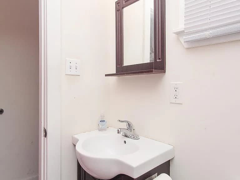 1615 N Bouvier St – photo 2