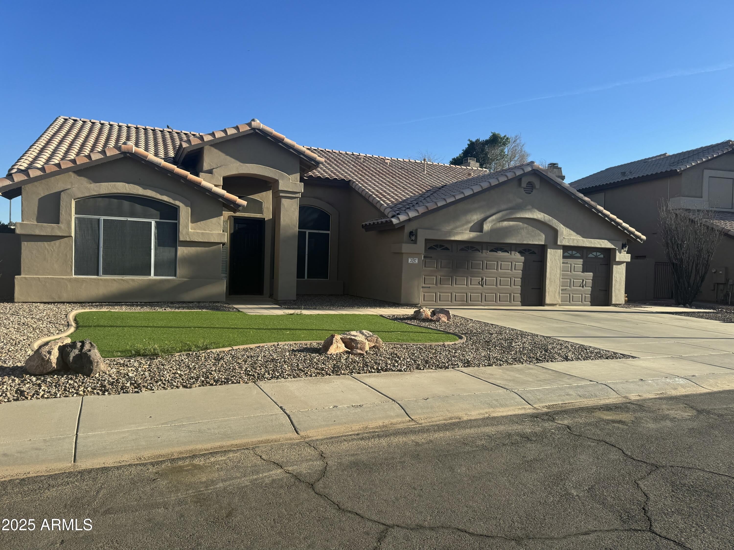 2057 N 132nd Drive – photo 1
